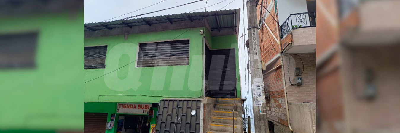 En este bar, ubicado en un segundo piso, ocurrió el crimen. /FOTO: SUSANA COGUA PÉREZ