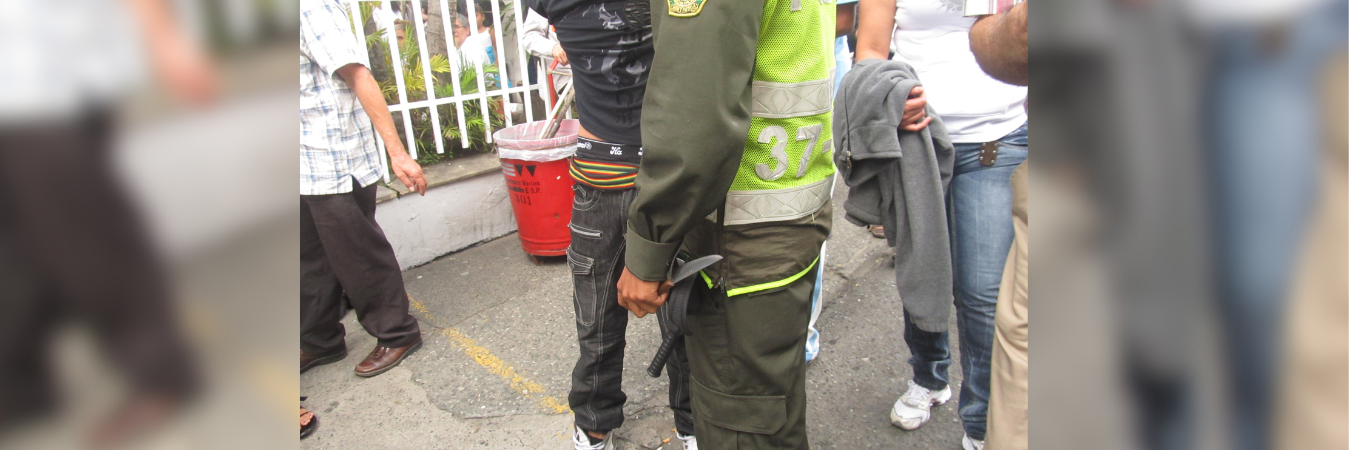 El menor fue aprehendido por la Policía tras el intento de hurto. /FOTO: ARCHIVO