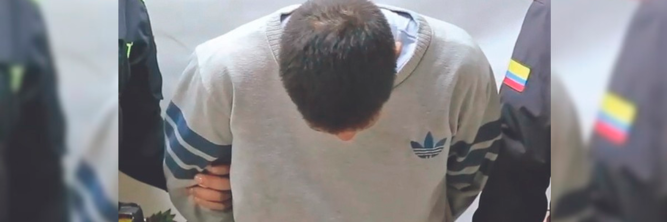 Alias la Bruja fue señalado de ser el presunto artífice del homicidio, luego de que lo individualizaran por una camiseta que portó el día del ataque sicarial. /FOTO: CORTESÍA