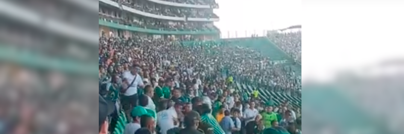 Momentos de violencia se vivieron en las tribunas del Palmaseca. /FOTO: TOMADA DE VIDEO 
