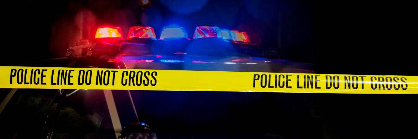 La niña corrió hasta la casa de un vecino para llamar a la Policía. /FOTO: IMAGEN DE REFERENCIA - CANVA