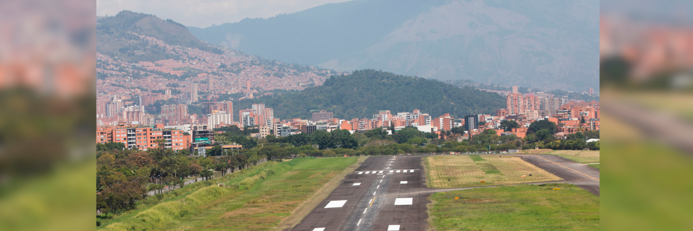 Pista de aterrizaje del aeropuerto Olaya Herrera de Medellín /FOTO: ESNEYDER GUTIÉRREZ