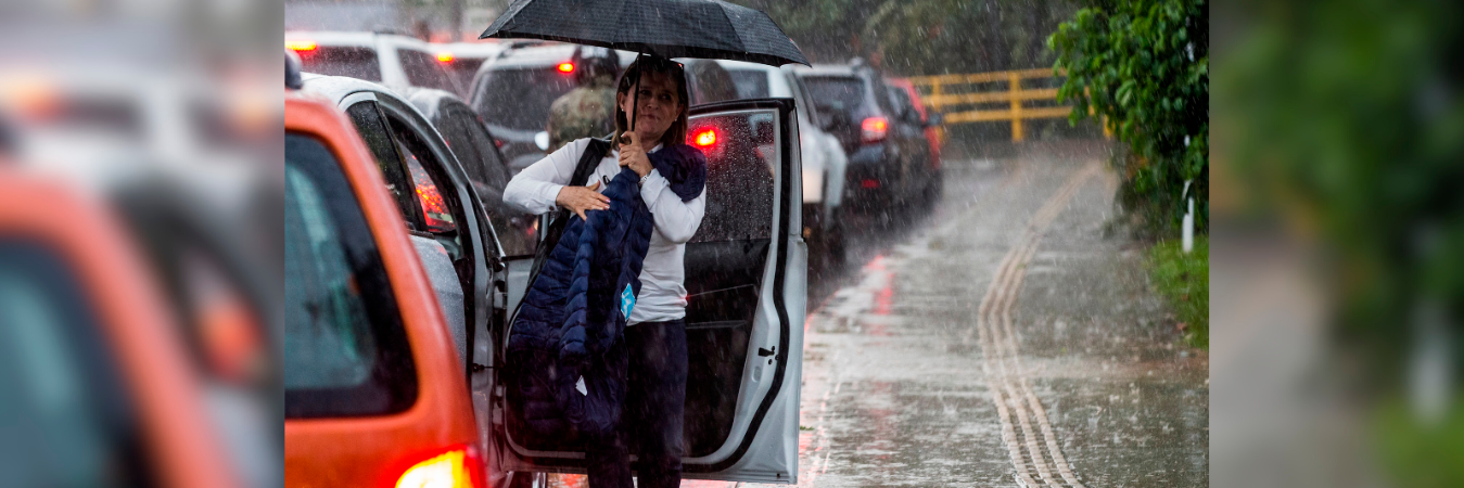 Lluvias en Medellín. /FOTO: JULIO CÉSAR HERRERA 