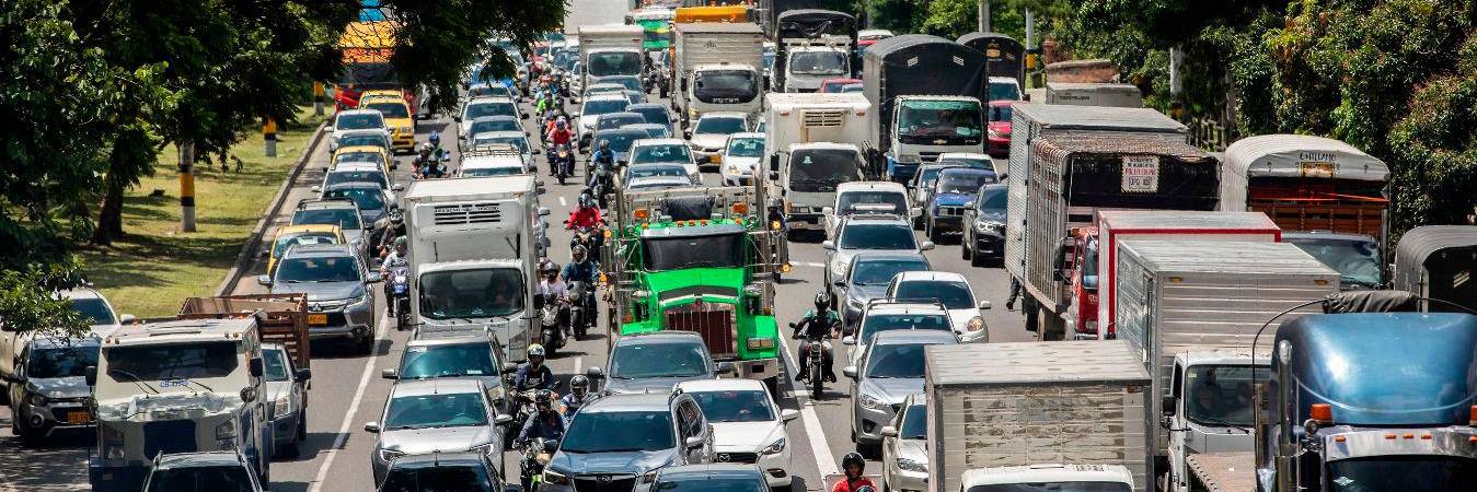 Movilidad en Medellín. /FOTO: CAMILO SUÁREZ. 