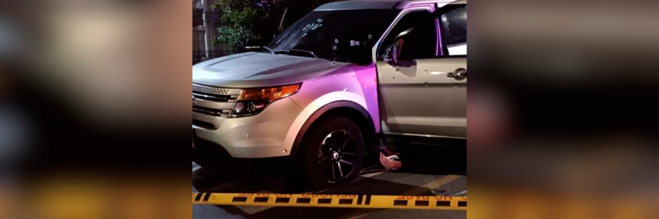 Así quedó la camioneta en la que se movilizaban los extranjeros. /FOTO: CORTESÍA 