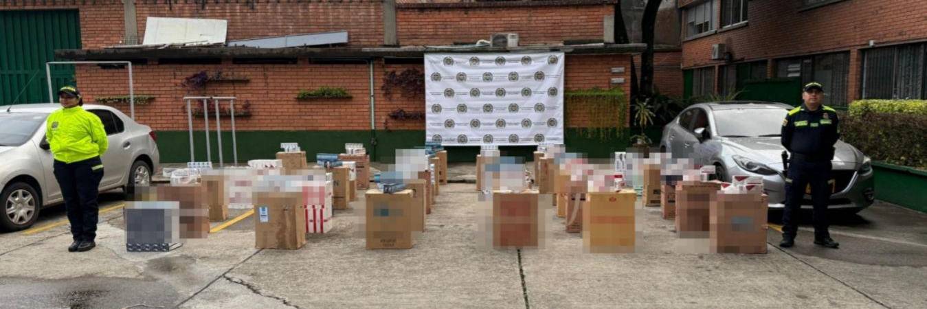 Las autoridades desmantelaron una red de contrabando que movía millones en mercancía ilegal en el Valle de Aburrá. /FOTO: ALCALDÍA DE MEDELLÍN