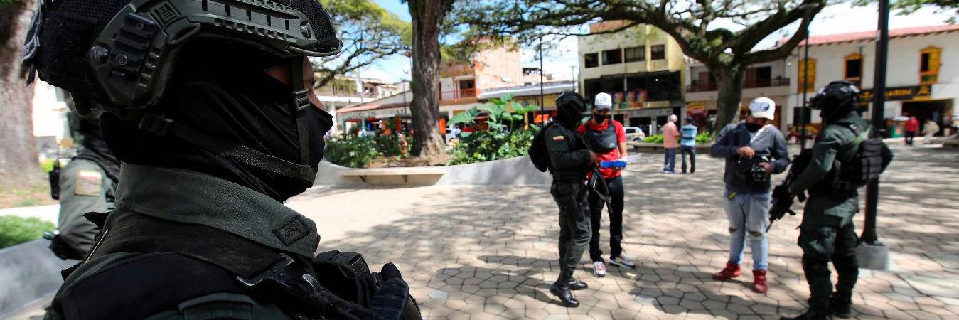 Hombres de la Dijín de la Policía llegaron al Suroeste procedentes de Bogotá para apoyar las labores de policía judicial. /FOTO: ARCHIVO.