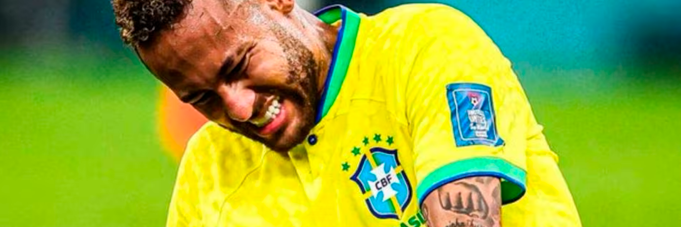 Neymar se lesionó jugando para la Selección de Brasil. /FOTO: AFP 