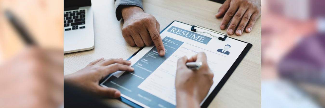 Para estar seguros de que la vacante es real hay que investigar, hacer preguntas y no comprometerte hasta estar completamente seguro de su legitimidad. / FOTO: CANVA