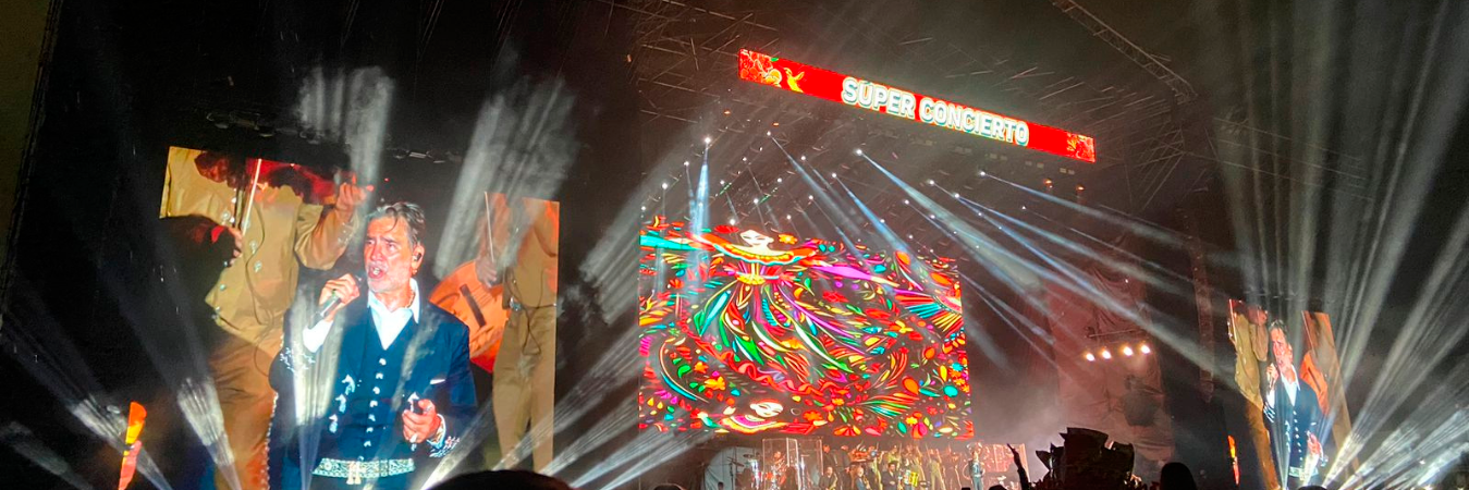 El cantante llegó desde Costa Rica, acompañado de su novia, para presentarse en el Súper Concierto. /FOTO: WENDY RESTREPO GUZMÁN