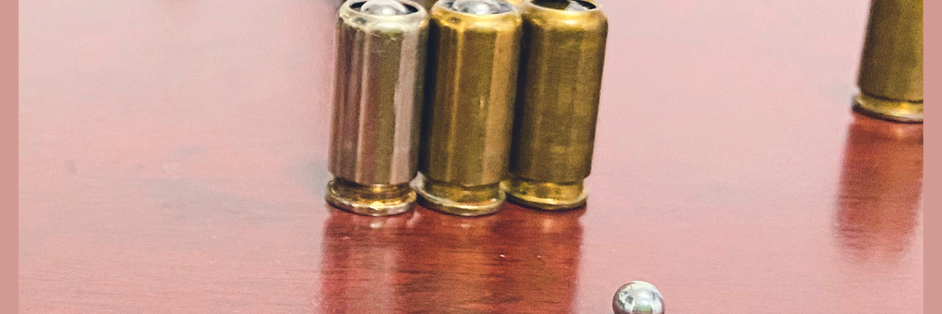 Los bandidos incrustan balines en los cartuchos para convertirlos en letales. /FOTOS: ANDRÉS FELIPE OSORIO GARCÍA