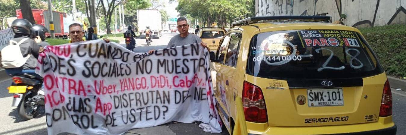 El gremio de taxistas en su segundo día de paro. / FOTO CRISTIAN VÁSQUEZ
