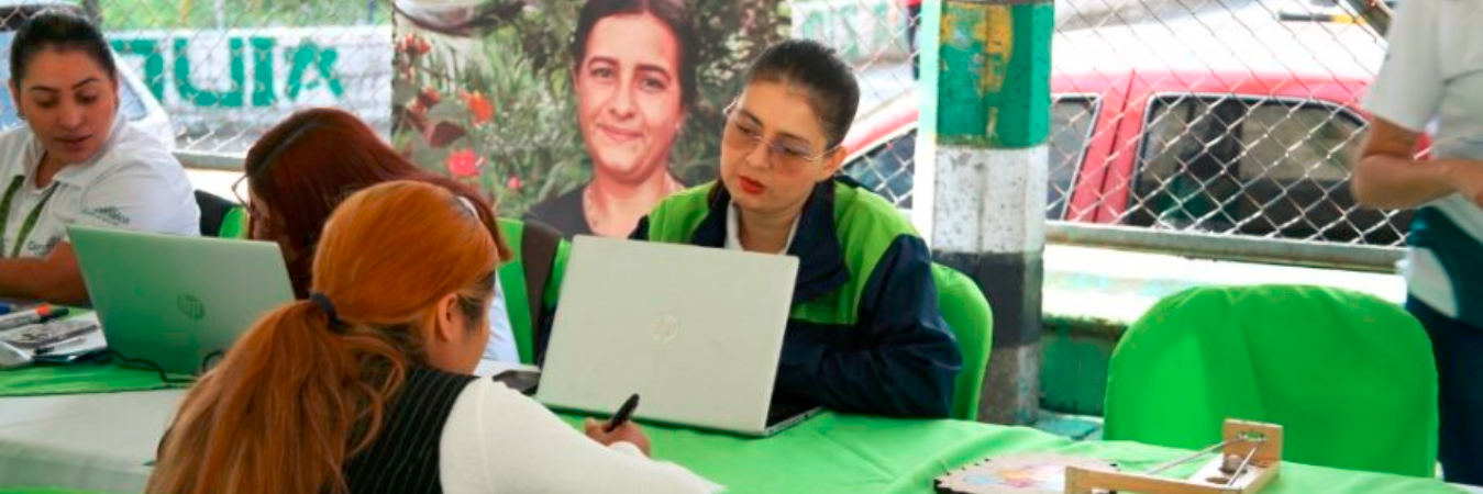 La feria de empleo busca dar acceso a la ruta de empleabilidad de Comfenalco. / FOTO: COMFENALCO