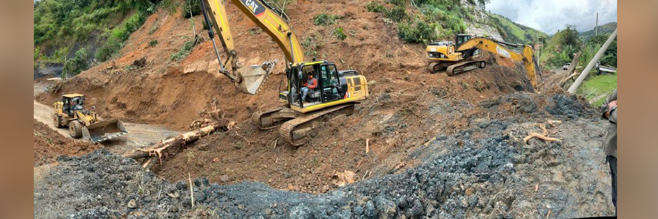 Las autoridades están buscando si hay más víctimas. / FOTO: @AUTOPISTASURABA