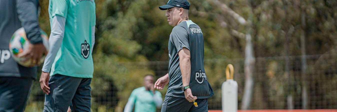  Efraín Juárez, de 36 años, es uno de los entrenadores más jóvenes que ha pasado por el equipo verdolaga. /FOTO: CORTESÍA ATLÉTICO NACIONAL
