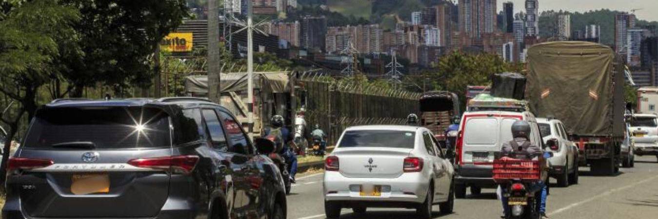 Salir con pico y placa le puede costar 15 salarios mínimos diarios legales vigentes. FOTO: CAMILO SUÁREZ