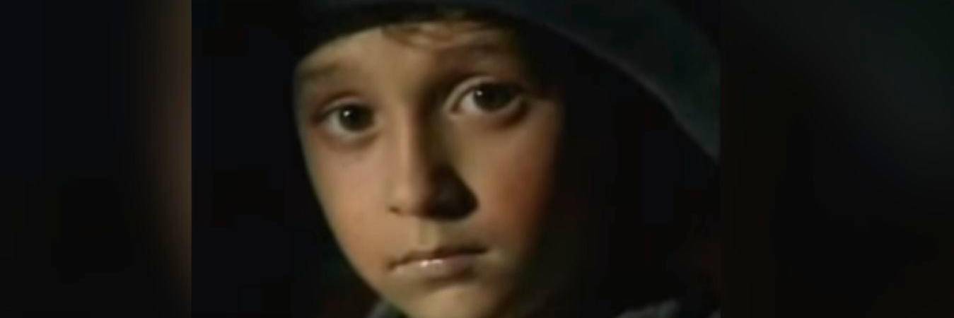 Así lucía Raquel Castaño en el video de la canción ‘Mamá, ¿dónde están los juguetes?’. /FOTO: CAPTURA DE PANTALLA. 