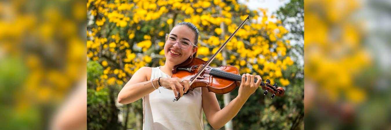 Valentina Orozco estudia en Eafit y hace parte de Iberacademy. /FOTO: @IBERACADEMY