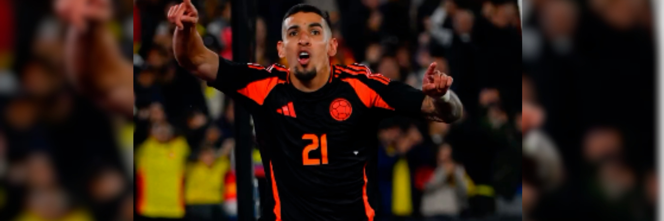 Daniel Muñoz celebrando el gol que le marcó a España. / FOTO: INSTAGRAM @fcfseleccioncol