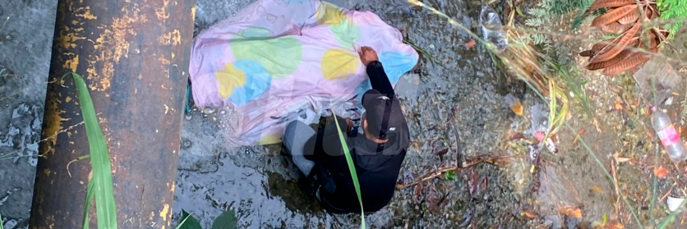 El cuerpo de la víctima se encontraba semidesnudo. /FOTOS: ANDRÉS FELIPE OSORIO GARCÍA