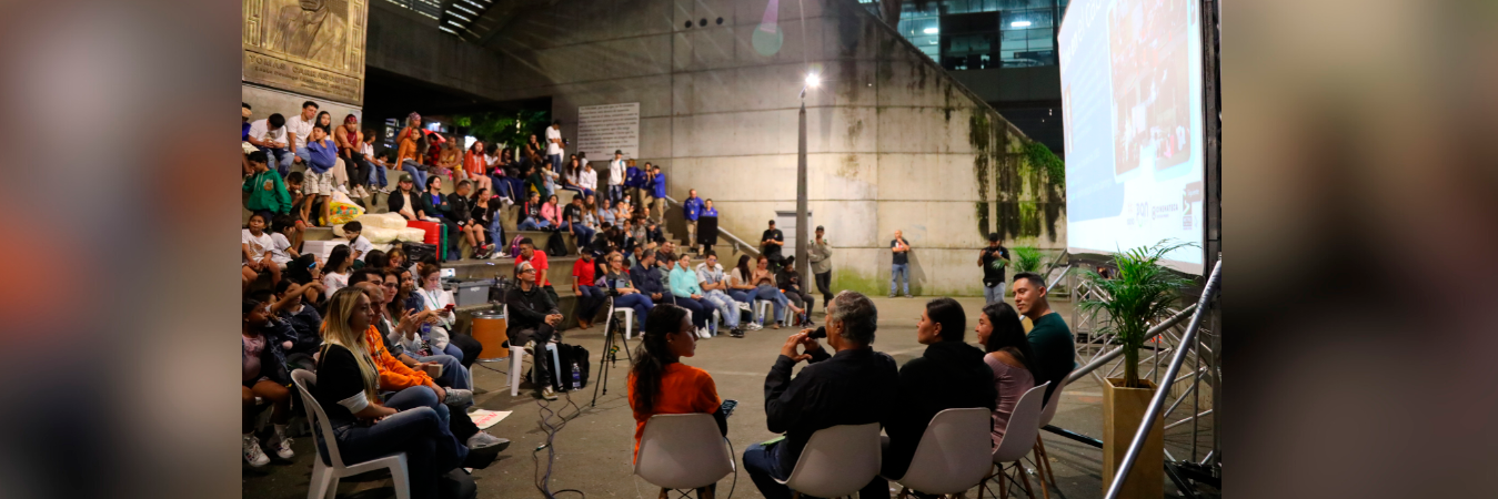 En la primera proyección se realizó un conversatorio con el director Víctor Gaviria y dos de las actrices de la película. /FOTO: METRO DE MEDELLÍN. 
