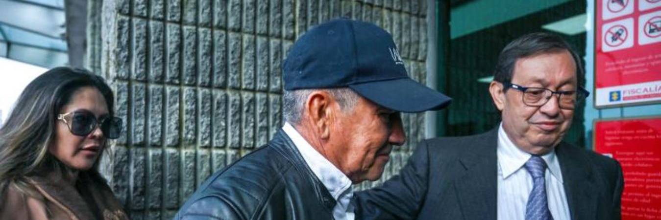 Lucho Herrera (centro), gloria del ciclismo colombiano. FOTO: AFP