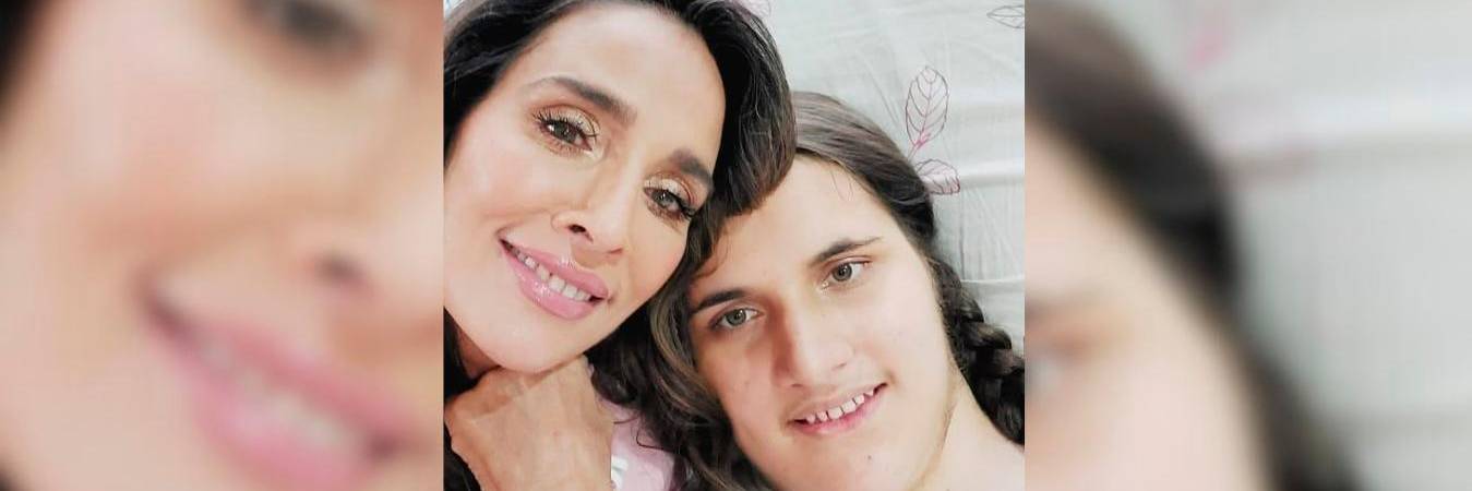 Luly Bossa y su hijo Ángelo. /FOTO: INSTAGRAM @angelousmiracula