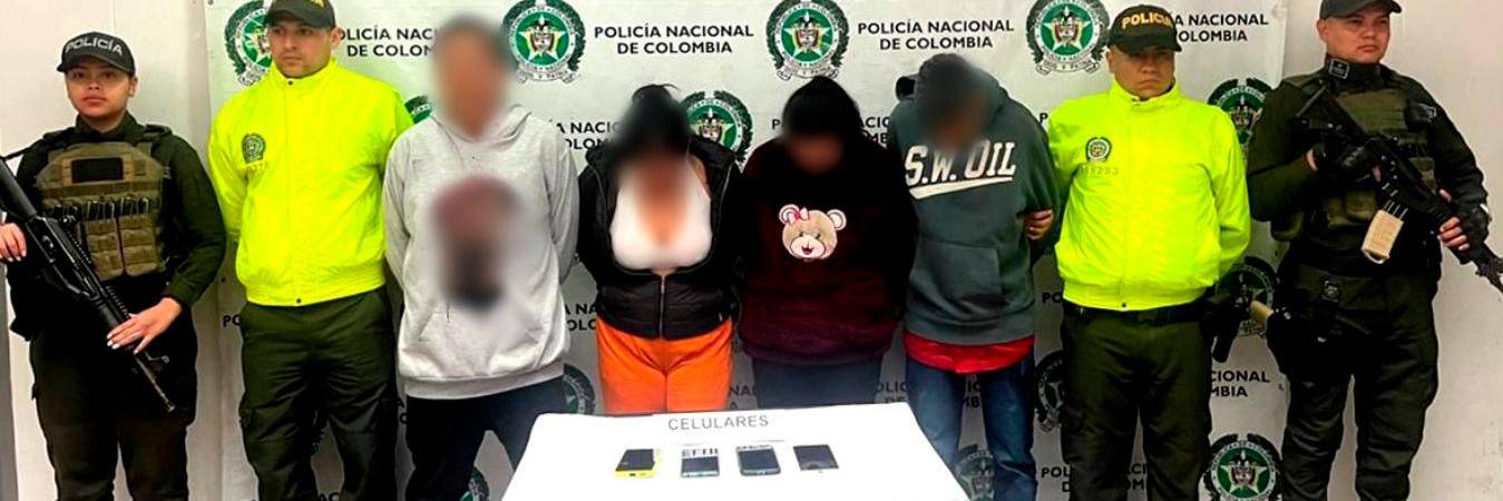 Los sospechosos fueron dejados en poder de la Fiscalía. /FOTO: POLICÍA NACIONAL.