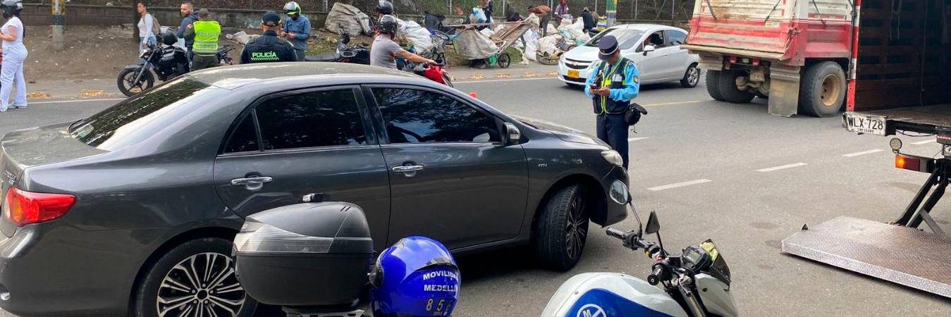 No se gane una multa innecesaria por incumplir el pico y placa. /FOTO: TOMADA DE X (ANTES TWITTER) @seguridadmed