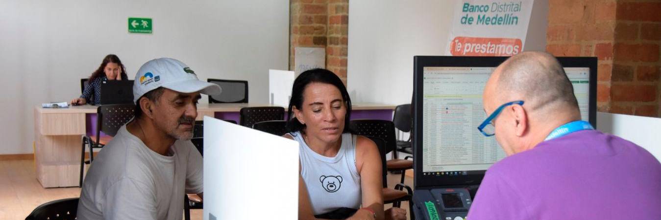 El Banco Distrital es un programa social de la Alcaldía de Medellín que busca generar oportunidades para los microempresarios que tengan capital de trabajo y creen sus empresas. / FOTO: ALCALDÍA DE MEDELLÍN