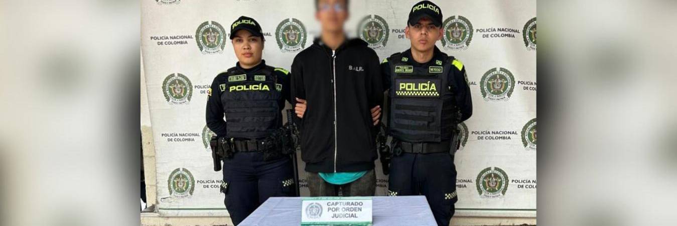 Presunto integrante del Clan del Golfo, capturado en Castilla. FOTO: POLICÍA MEDELLÍN 