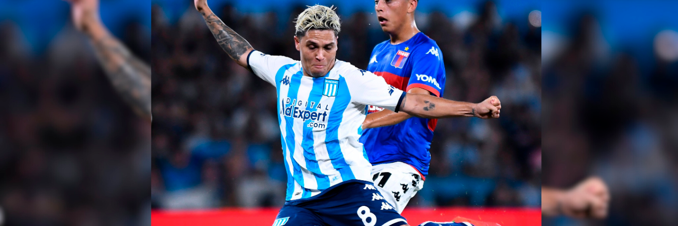 Juan Fernando Quintero le marcó a Tigre en la jornada 2 del torneo argentino. /FOTO: X @RacingClub