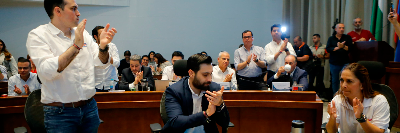 La mayoría de los concejales celebraron la decisión. / FOTO: @ConcejoMedellin