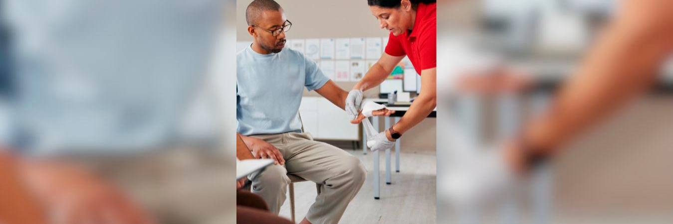 Con estos cursos y talleres gratuitos en el sector salud puedes mejorar tus habilidades y fortalecer tu perfil laboral. /FOTO: CORTESÍA COMFENALCO