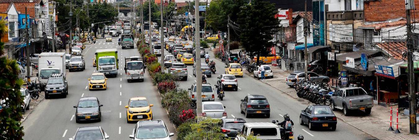 Movilidad en la capital antioqueña. /FOTO: MANUEL SALDARRIAGA QUINTERO