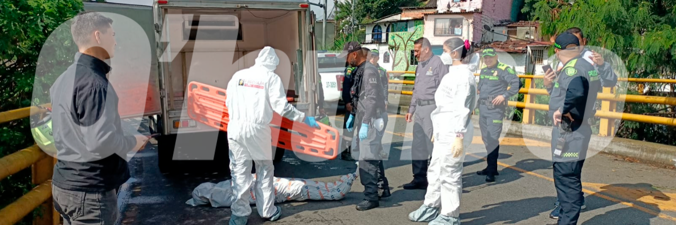 Esta fue la recuperación del cuerpo en la quebrada La Iguaná. /FOTO: CORTESÍA.