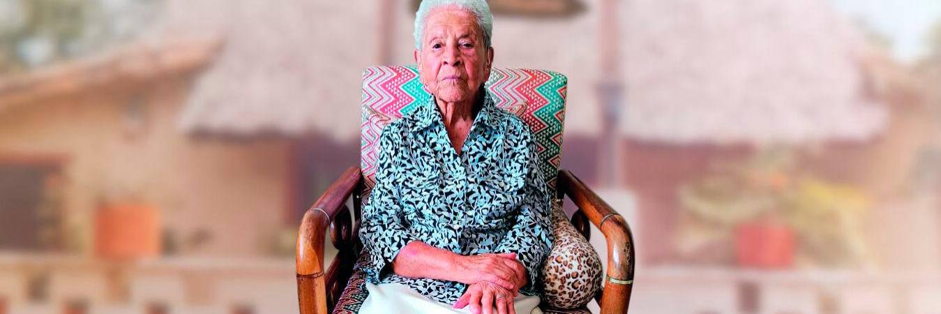 Ella es María Estela Rincón de Paniagua, quien tuvo 8 hijos, 23 nietos y 11 bisnietos. /FOTOS: SUSANA COGUA