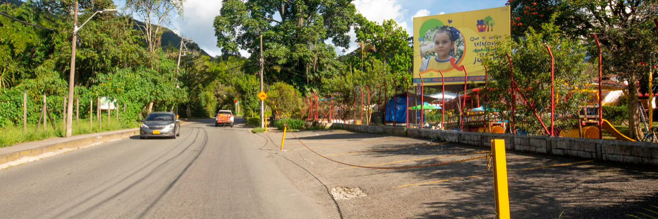 Las víctimas fueron amordazadas y dejadas a un lado de la vía. /FOTO: ARCHIVO