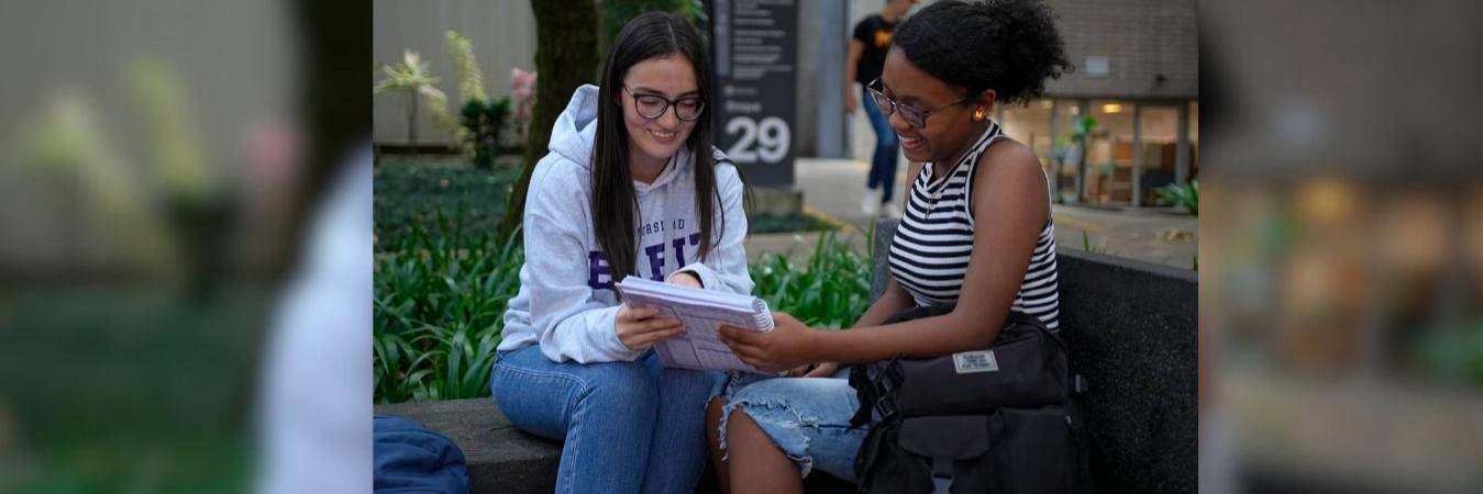 Para el cuatrienio 2024-2027, se proyecta entregar 2.600 becas y créditos nuevos, además de 20.000 matrículas pagas por continuidad./ FOTO: CORTESÍA ALCALDÍA DE MEDELLÍN.