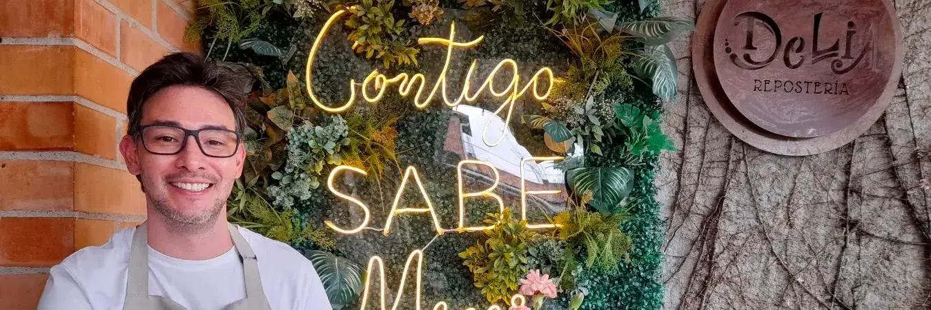 Andrés FelipeLopera es un emprendedor que saca la cara por Copacabana. Sus delicias ya son reconocidas en todo el municipio. / FOTO: DANIEL GONZÁLEZ JARAMILLO.