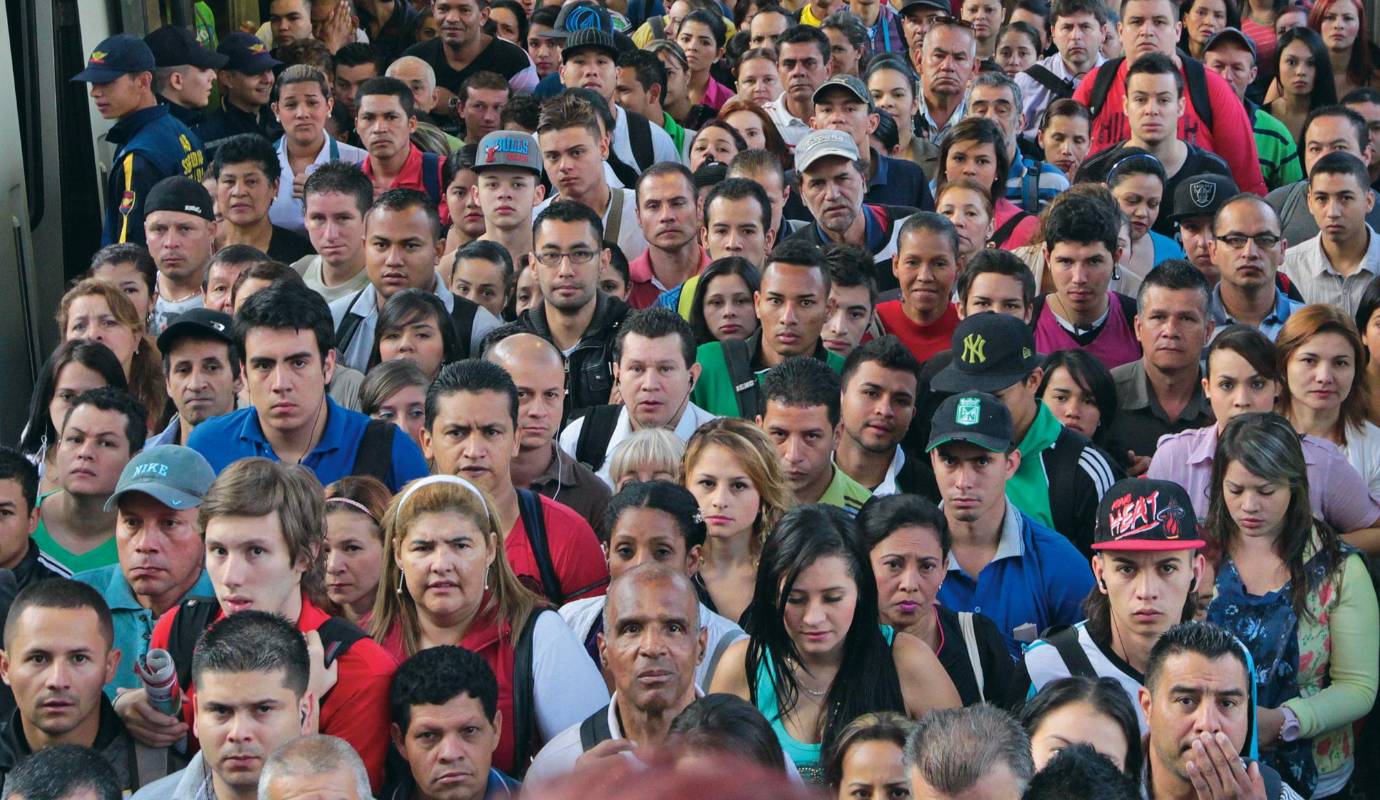 38. Sin metro 15 días: un alud entre las estaciones Ayurá y Envigado provocó el cierre de 6 estaciones del metro por 15 días. Ocurrió el 13 de marzo. / FOTO: HERNÁN VANEGAS.