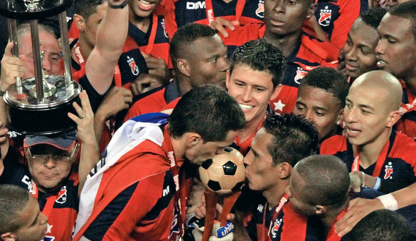 6. La estrella fue roja: Con un marcador global de 3-2, Independiente Medellín venció al Huila y obtuvo su quinta estrella. Ocurrió el 20 de diciembre. /FOTO: HENRY AGUDELO