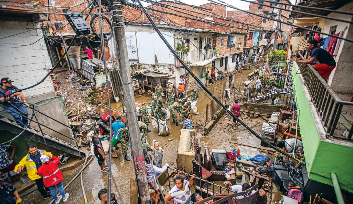 89. Otra vez el invierno: un aguacero afectó a 7 comunas del nororiente y noroccidente de Medellín. El Sinaí, en la comuna 2, fue uno de los sectores más afectados. / FOTO: CARLOS VELÁSQUEZ.