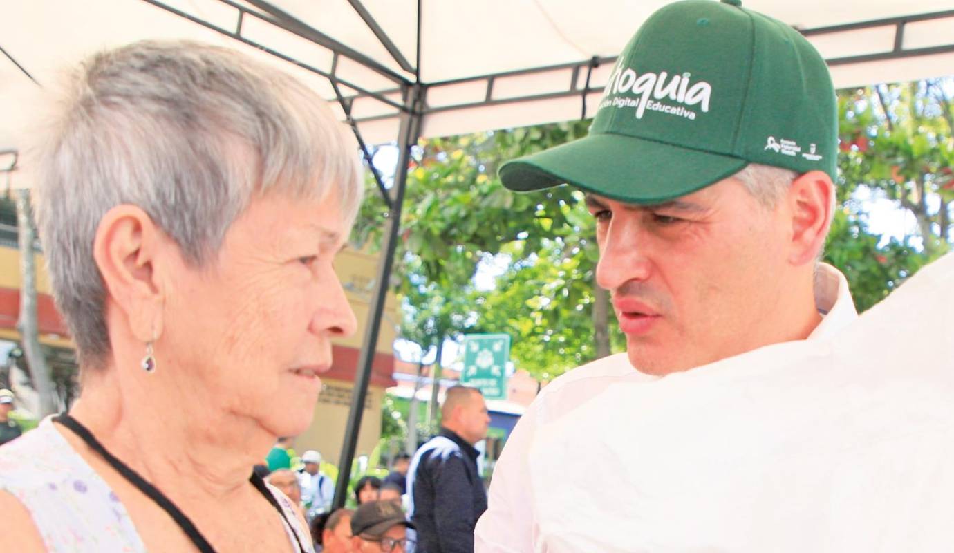 Se inició la entrega de los 366 mil paquetes alimentarios para personas mayores, personas con discapacidad y familias en inseguridad alimentaria priorizadas en 124 municipios del departamento.