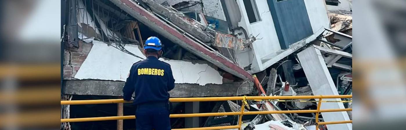 ¡Milagro! Pareja de abuelitos fue rescatada con vida de entre las ruinas en Pereira