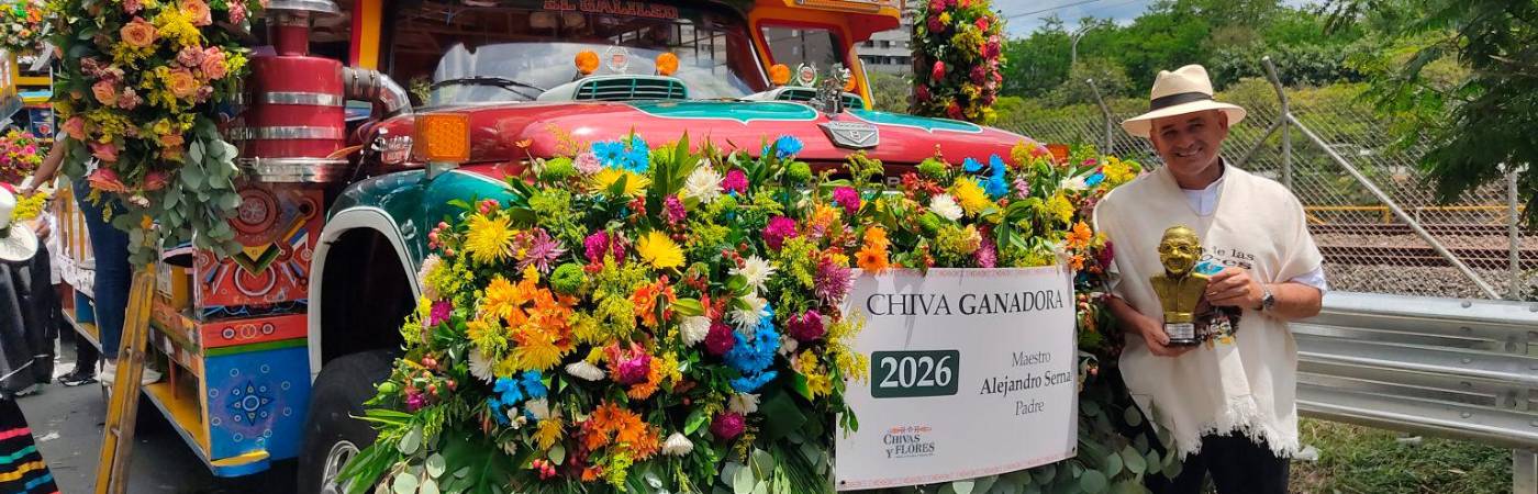 Don Fabio Vargas, orgulloso ganador del Desfile de Chivas y Flores 2026