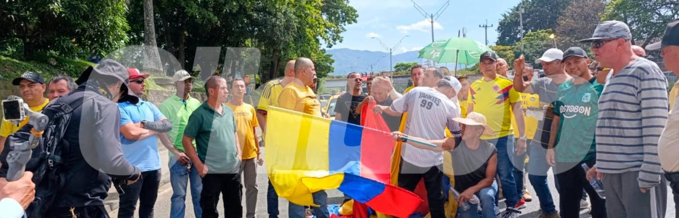 EN FOTOS: Monumental fue el trancón en la autopista Norte por manifestación de taxistas