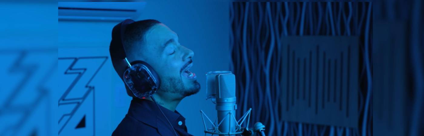 El artista paisa sorprendió a muchos en la “BZRP Sessions #62”. FOTO: YOUTUBE @Bizarrap 