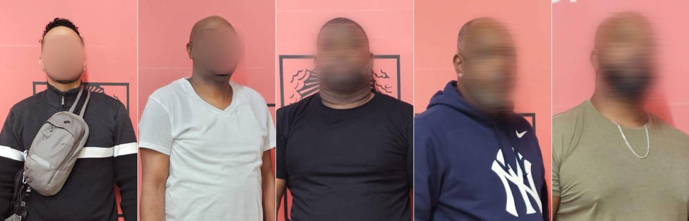 Cinco estadounidenses inadmitidos en el aeropuerto José María Córdova. /FOTOS: MIGRACIÓN COLOMBIA