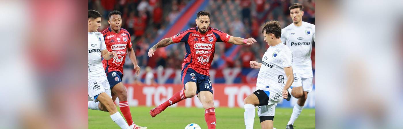 Aunque este martes no anotó, Francisco Fydriszewski le dio al DIM el gol en Uruguay que valió la clasificación en este torneo. FOTO: MANUEL SALDARRIAGA QUINTERO